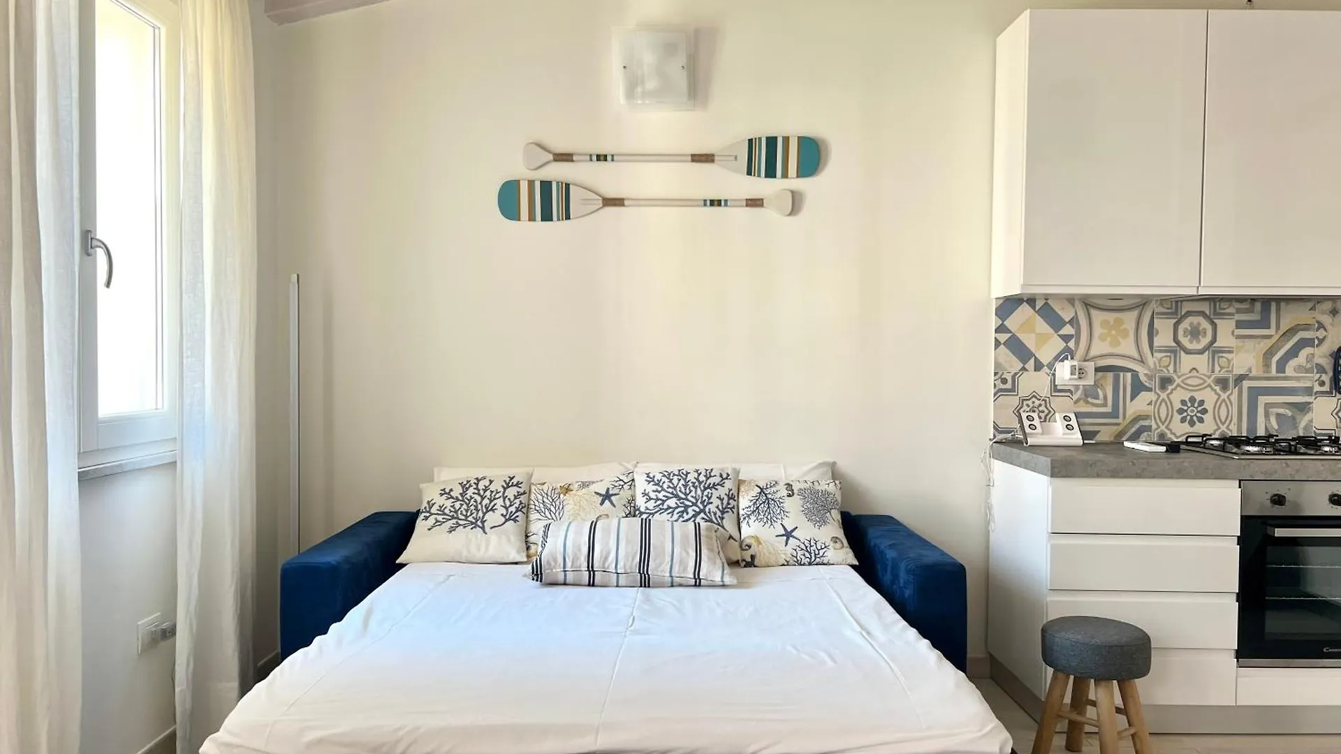 Free Private Parking, New Apartment location